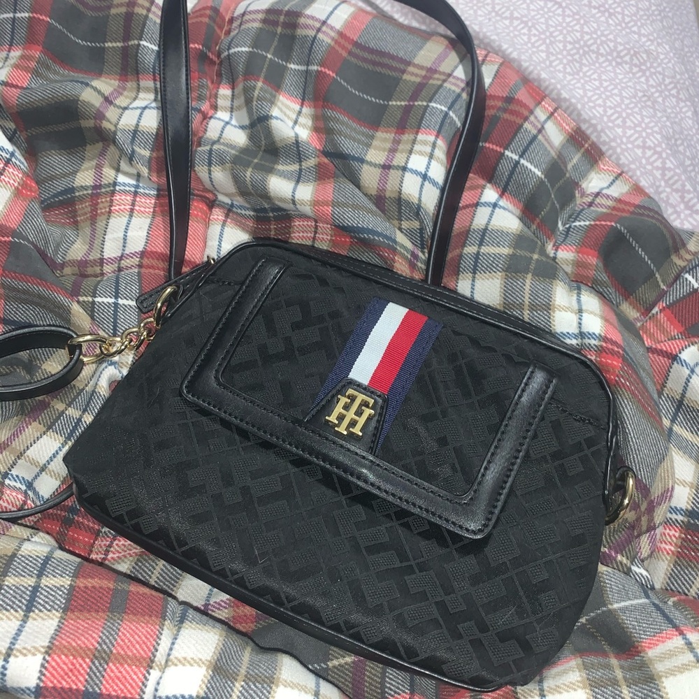 Tommy Hilifiger purse